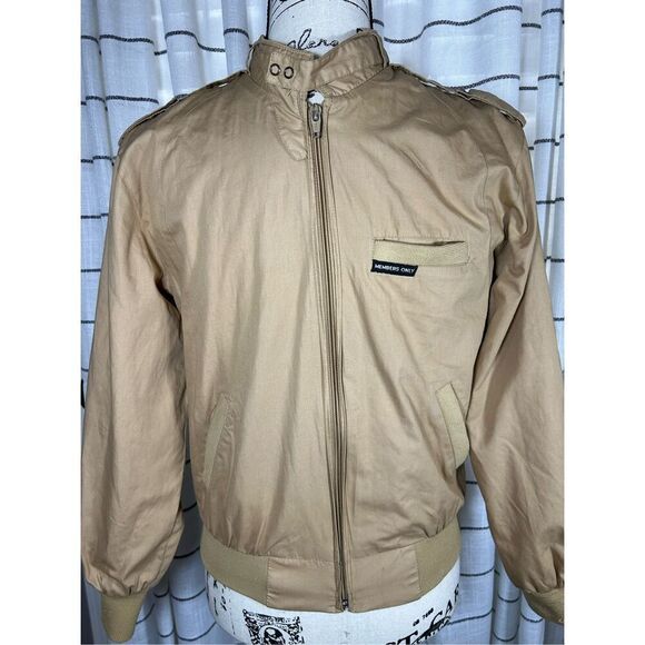 Vintage Members Only Bomber Jacket Beige Tan Long Sleeve Full Zip Youth Size 16
